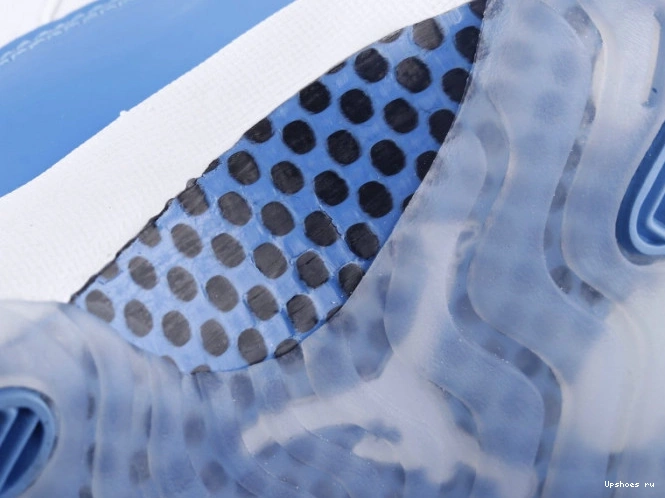 Retro  11 Low Jordan University 528896-106 Blue 0226